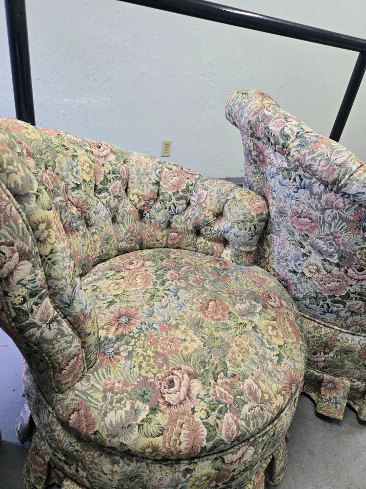 2 Floral Accent Chairs image indicator(2)