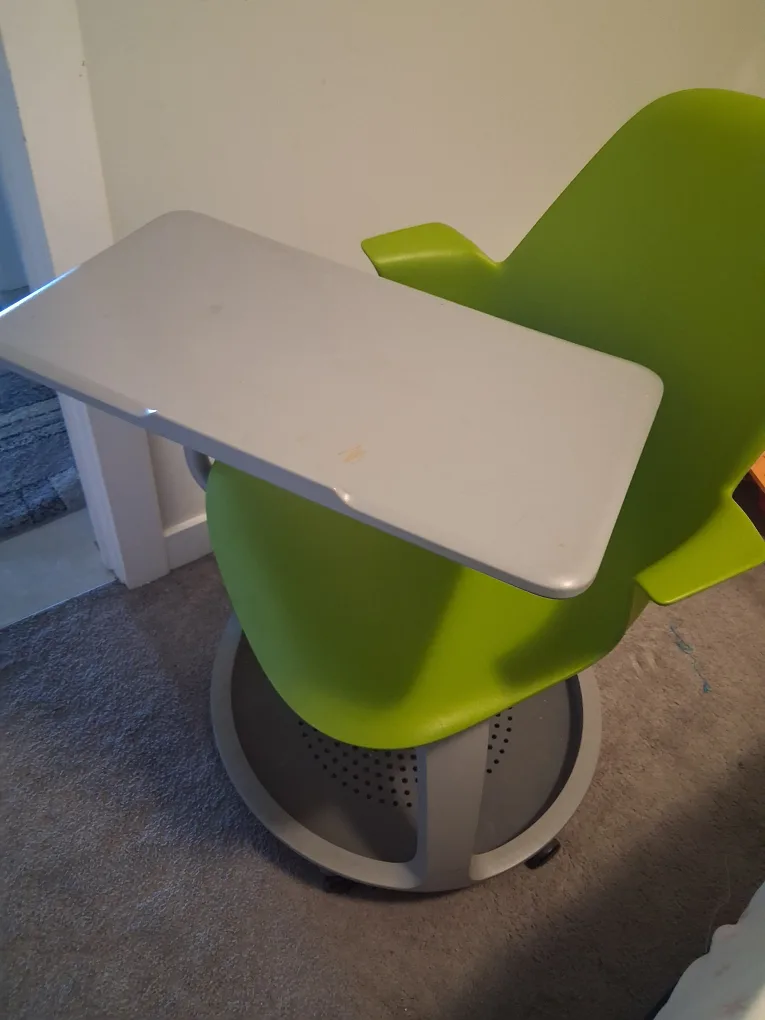Green Steelcase Node Chair with Tablet Arm thumbnail
