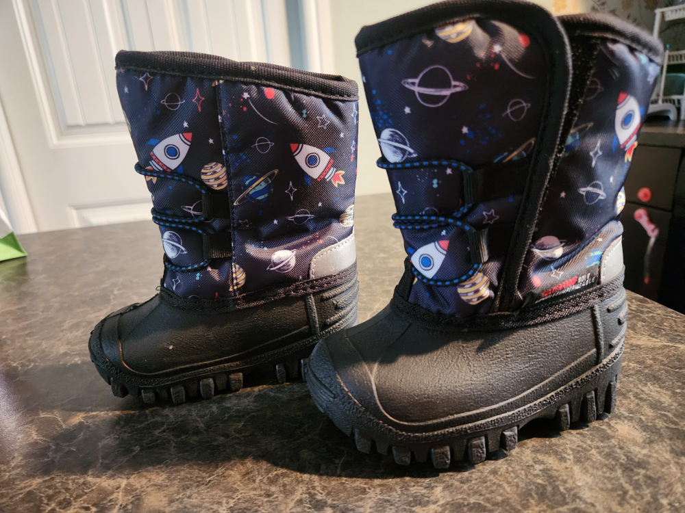 Kids' Winter Boots - Size 4