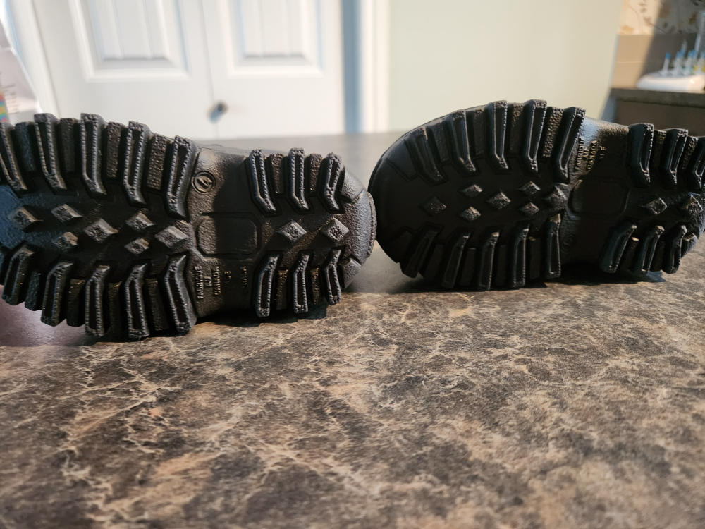 Kids' Winter Boots - Size 4 - photo 2