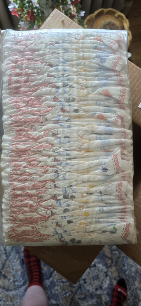Huggies Snug & Dry Size 4 Diapers (38 count) - photo 3
