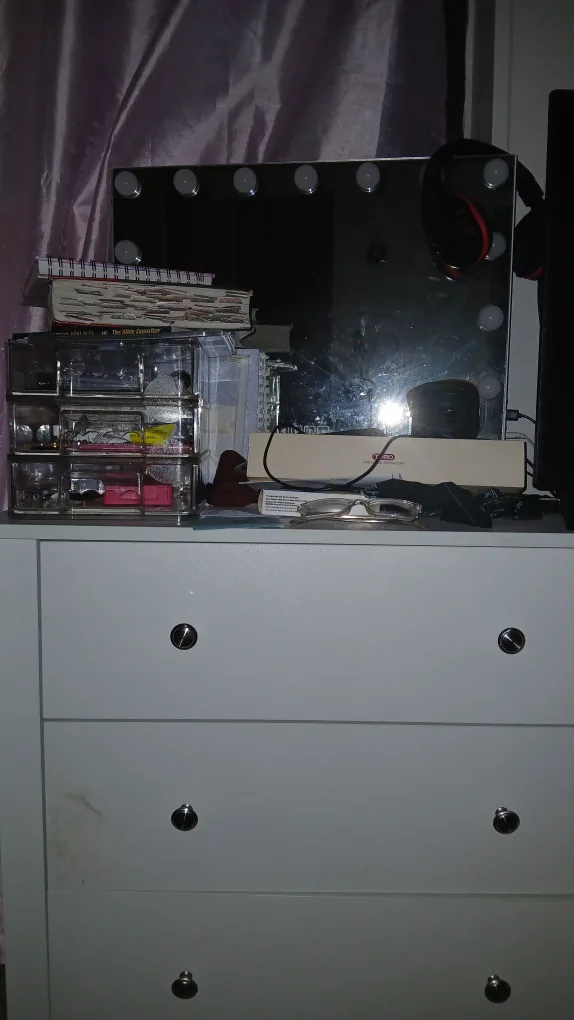 vanity Mirror with Bluetooth and lights thumbnail