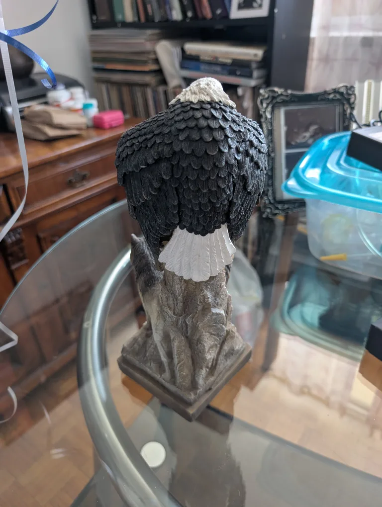 Eternity by Lee Bogle Figurine image indicator(2)