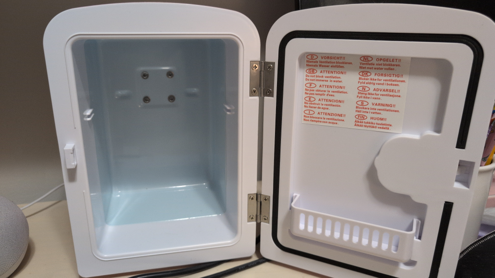 Iceman Pink Mini Fridge - photo 2