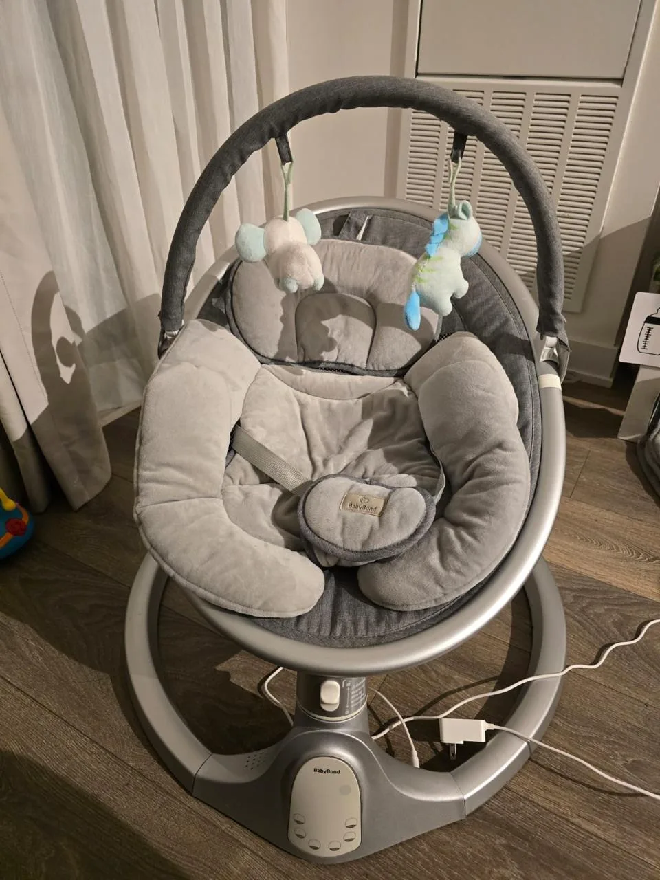 BabyBond Baby electronic Swing with remote controller thumbnail