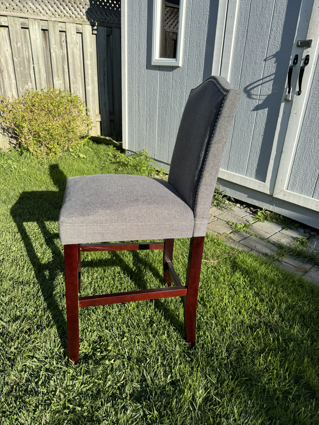 4 Grey Chairs - Excellent Condition ! - photo 2
