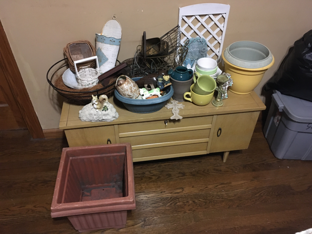 Big lot of Variety Decorative Baskets & Planters garden decor