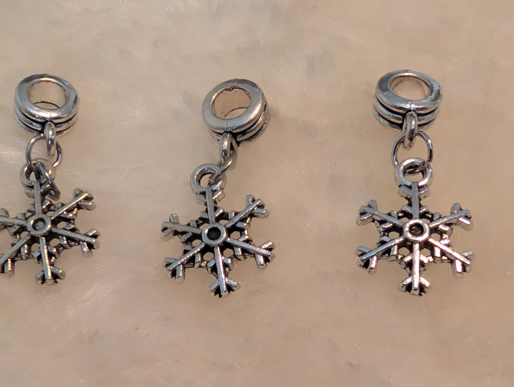 Snowflake Charm  - Set of 5 image indicator(2)