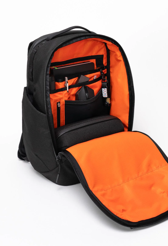 LTT commuter backpack new (my laptop didn't fit)