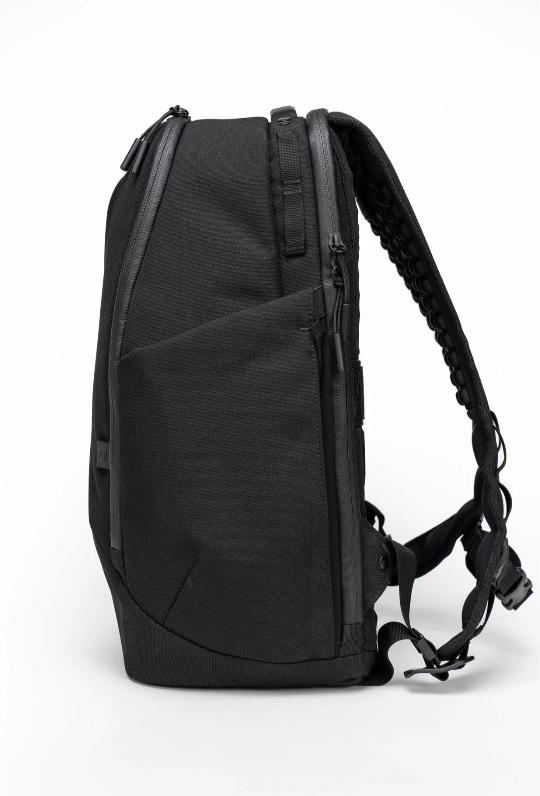 LTT commuter backpack new (my laptop didn't fit) - photo 4