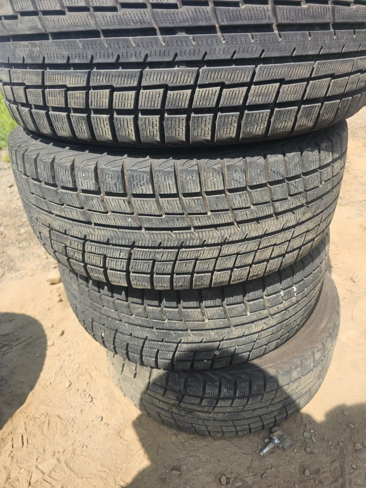 Yokohama IceGuard IG52c 215/55R16 Tires image indicator(5)