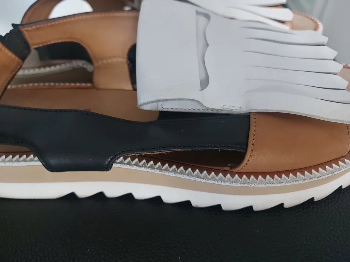 OIM Leather Sandals - Size 9 thumbnail