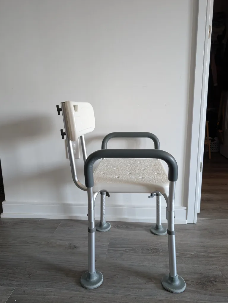 Adjustable Bath and Shower Chair with Back image indicator(4)