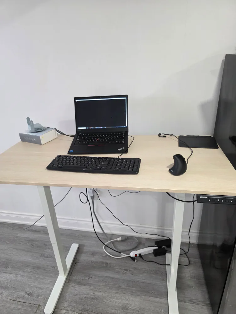 Adjustable Standing Desk thumbnail