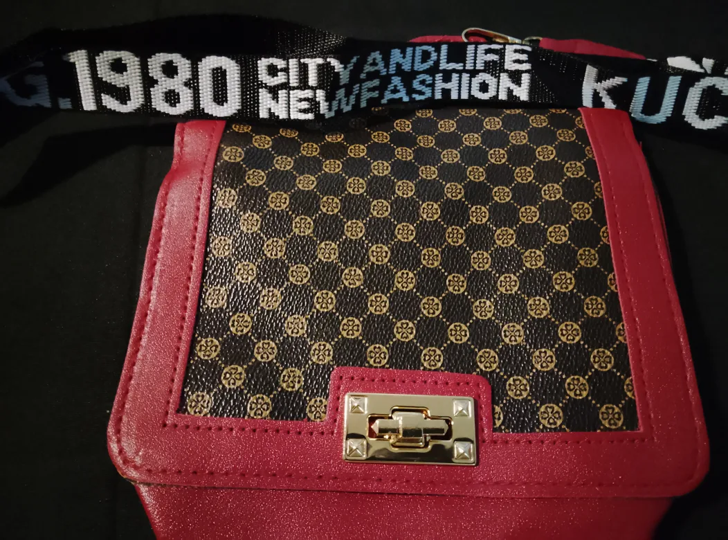 City and Life New Fashion Handbag thumbnail