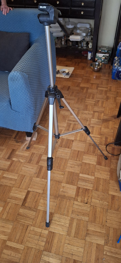 SLIK U8000 64 inch Tripod - photo 2