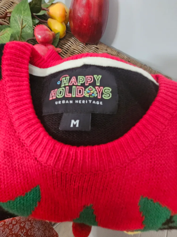 Happy Holidays Urban Heritage Christmas Sweater M image indicator(4)