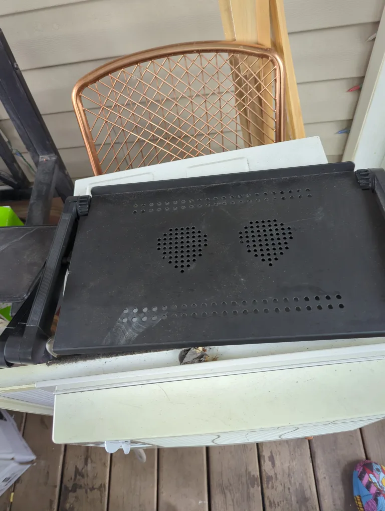 Adjustable Laptop Stand fan thumbnail