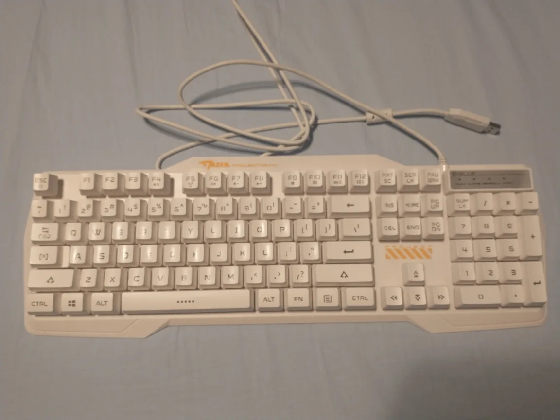 White full mechanical gaming keyboard image indicator(5)