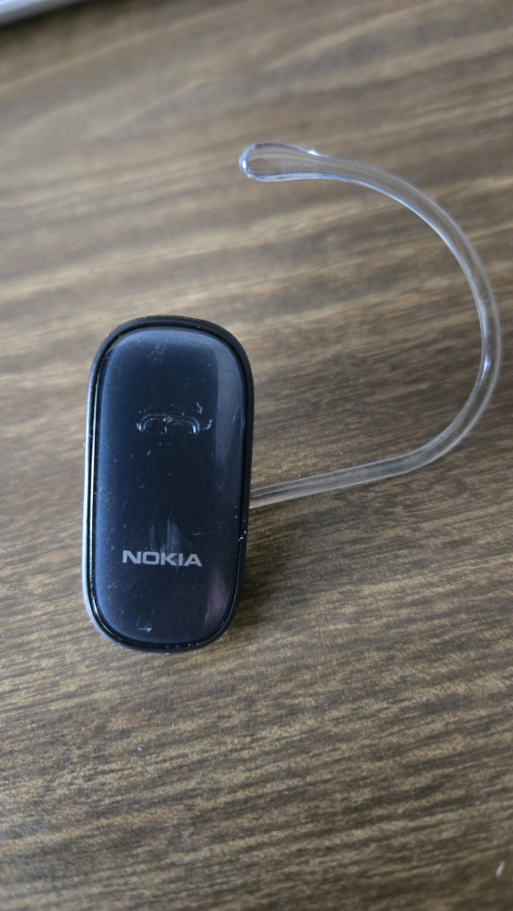 Nokia BH-105 Bluetooth Headset - photo 2