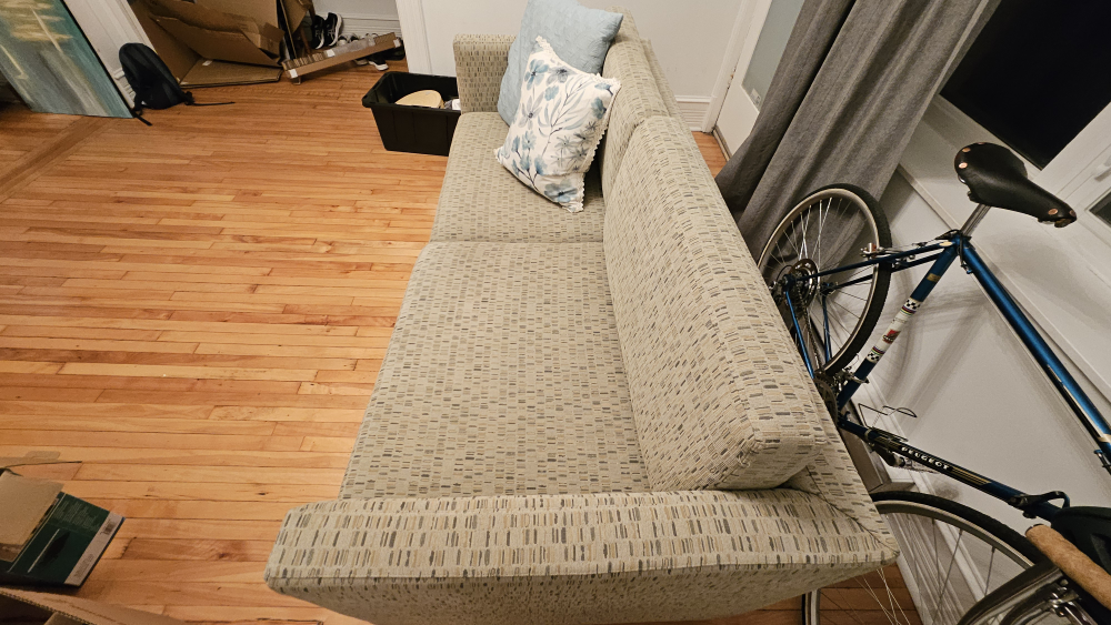 Custom couch - photo 3