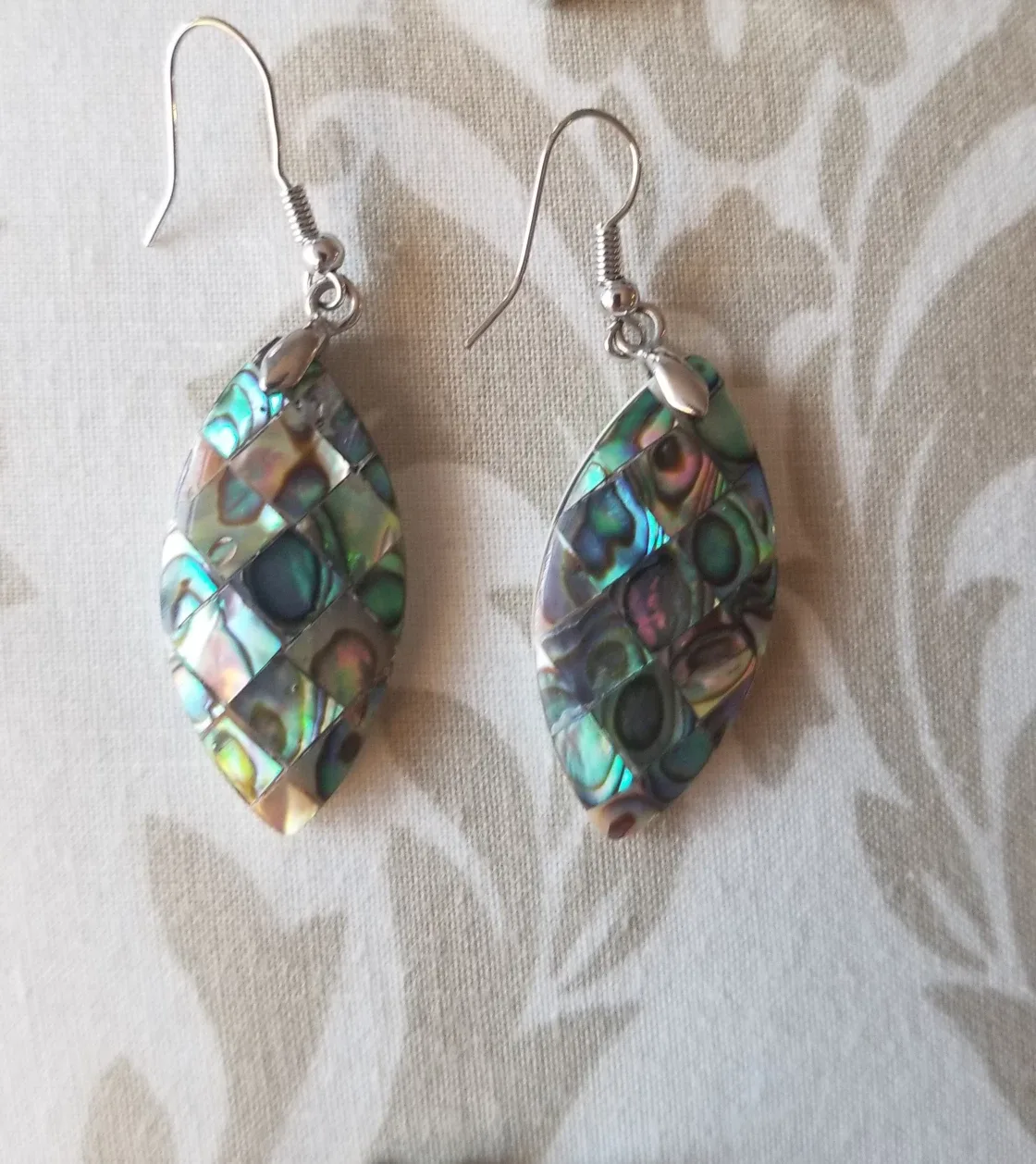 Different Style Earings image indicator(7)