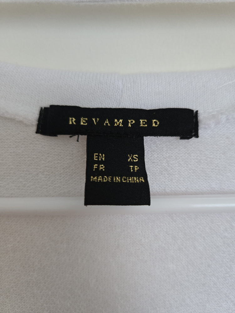 Revamped XS White Graphic T-Shirt - photo 2