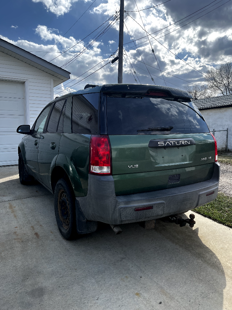 2004 Saturn Vue SUV - Green