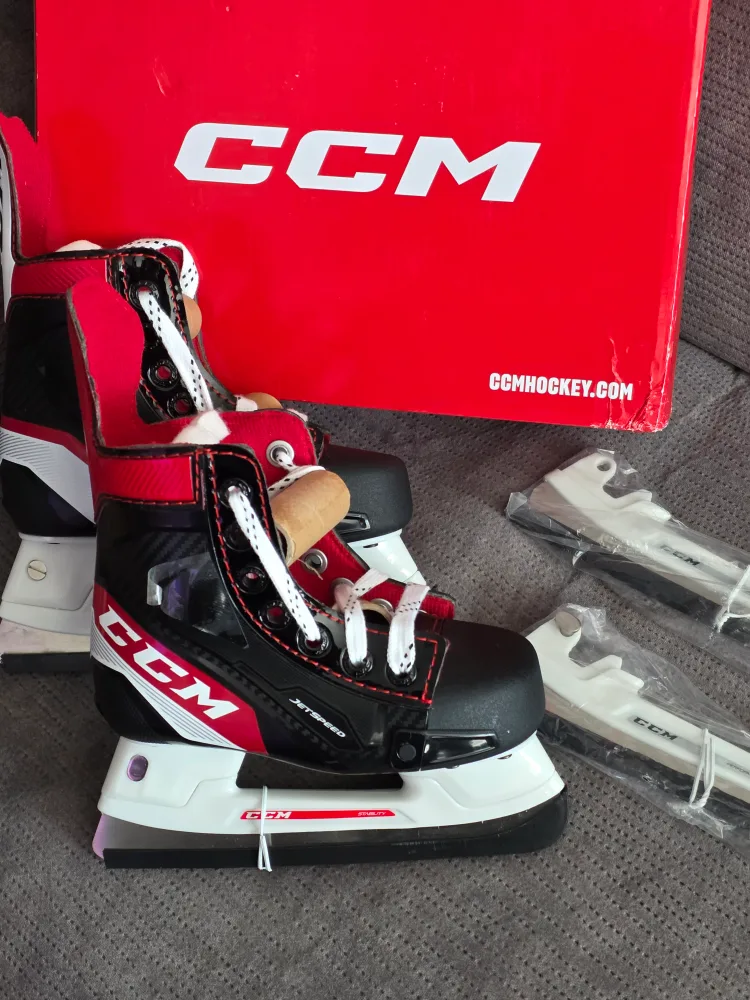 CCM Jetspeed Youth Ice Skates - Size 8 Brand New from $35 thumbnail