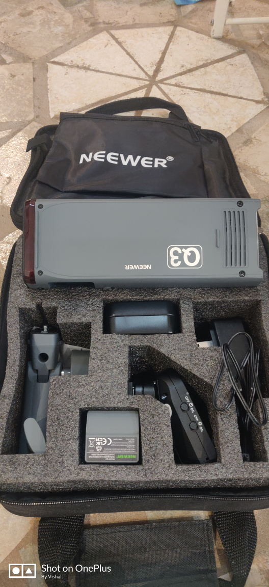 Neewer Q3 200Ws 2.4G TTL Flash ( 2nd Version) with Sony  Trigger - photo 2