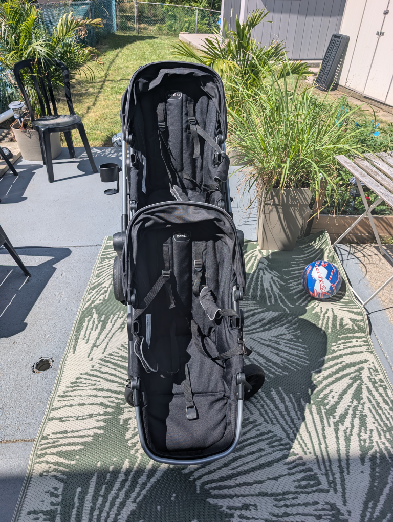 Evenflo Pivot Xpand Double Stroller - Black - photo 2