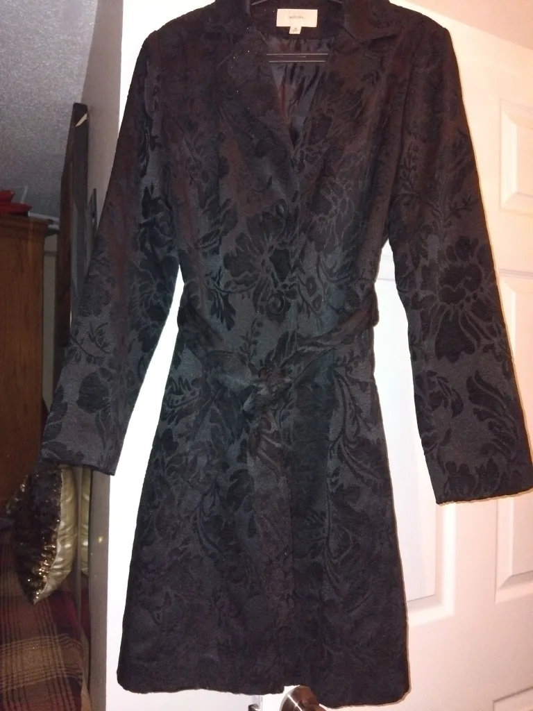 Merona Black Floral Blazer - Size M image indicator(3)