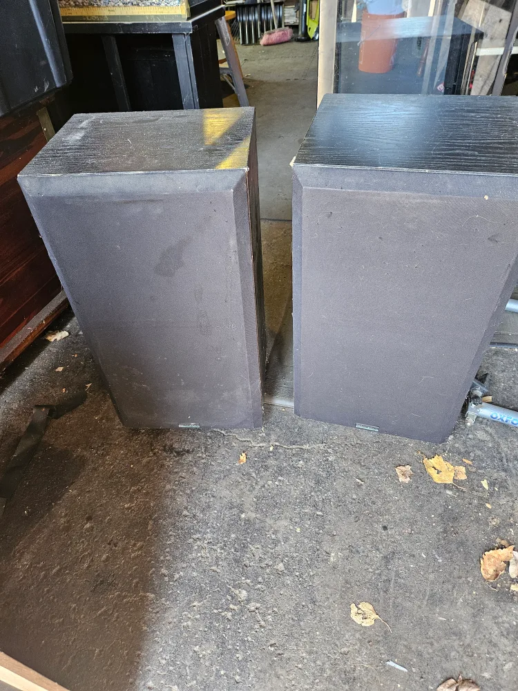 Pair of Vintage Black Speakers image indicator(2)