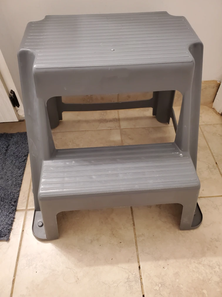 Grey Plastic Step Stool - photo 2