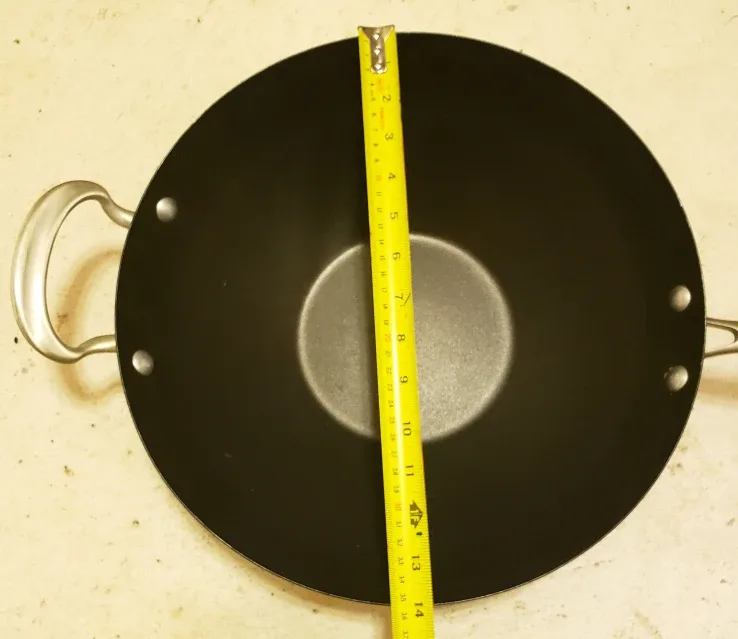 Wok Pan - 14 inch with stainless steel handles image indicator(3)