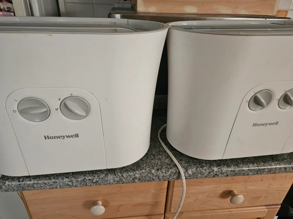 2 Honeywell Humidifiers thumbnail
