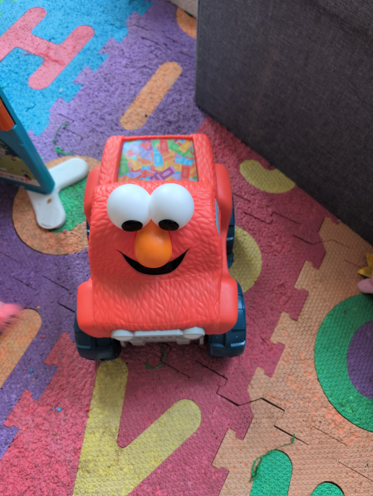 Elmo truck educational toy