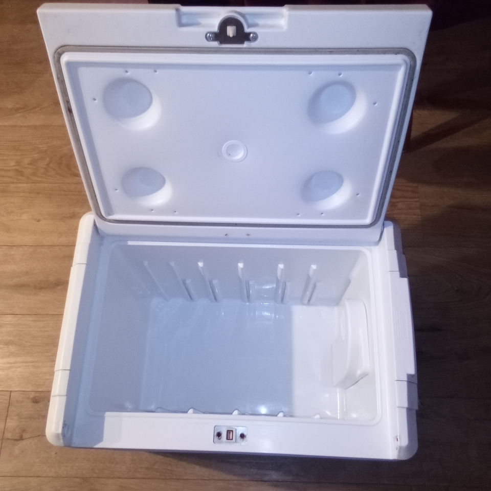 White & Grey Cooler - photo 3