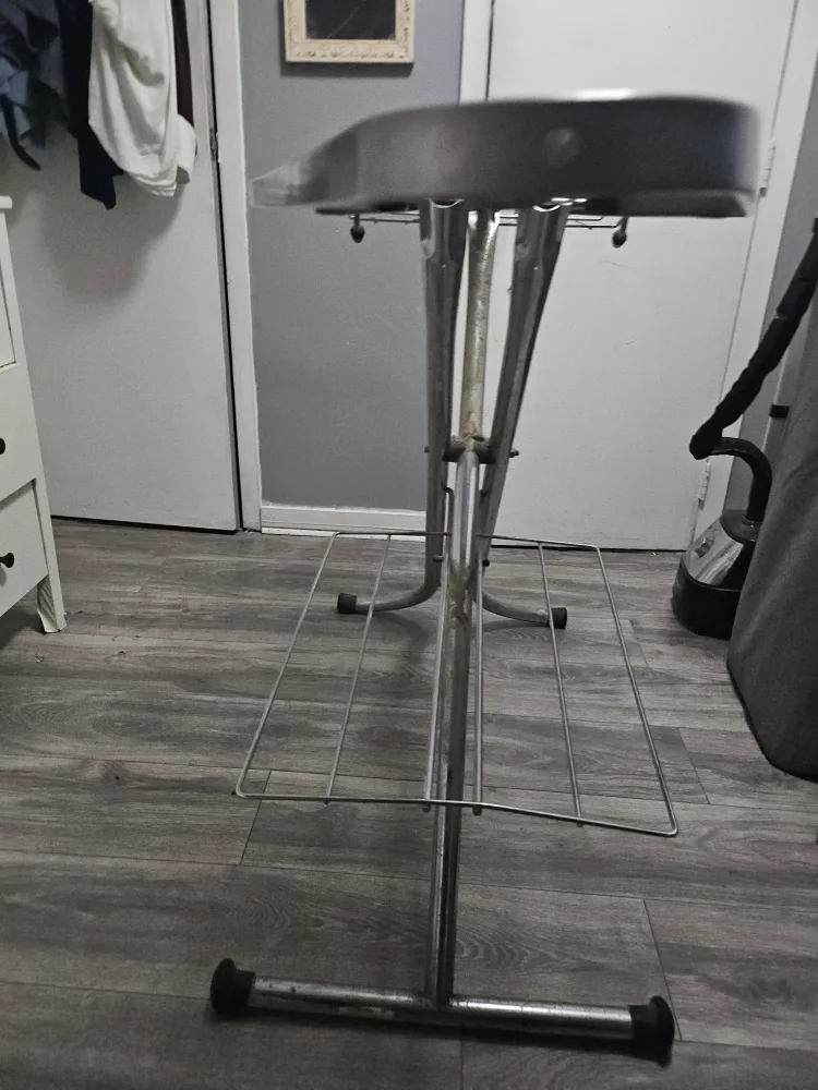 Silver Metal Ironing Board image indicator(2)