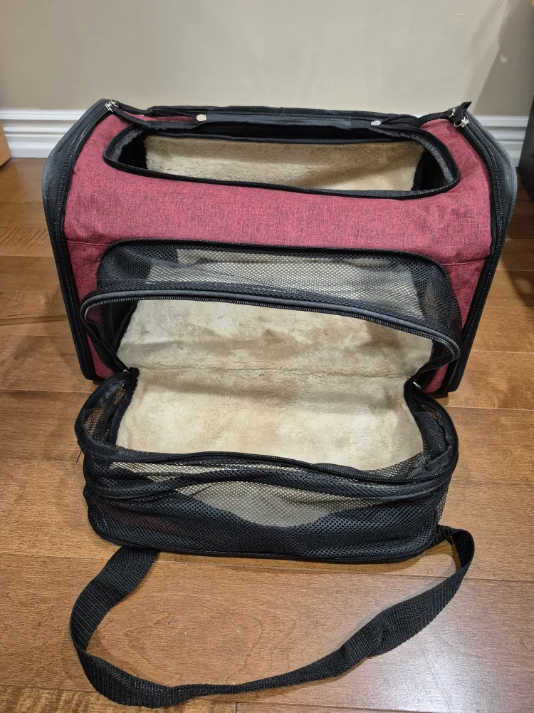 Pet Peppy Pet Carrier - Burgundy image indicator(4)