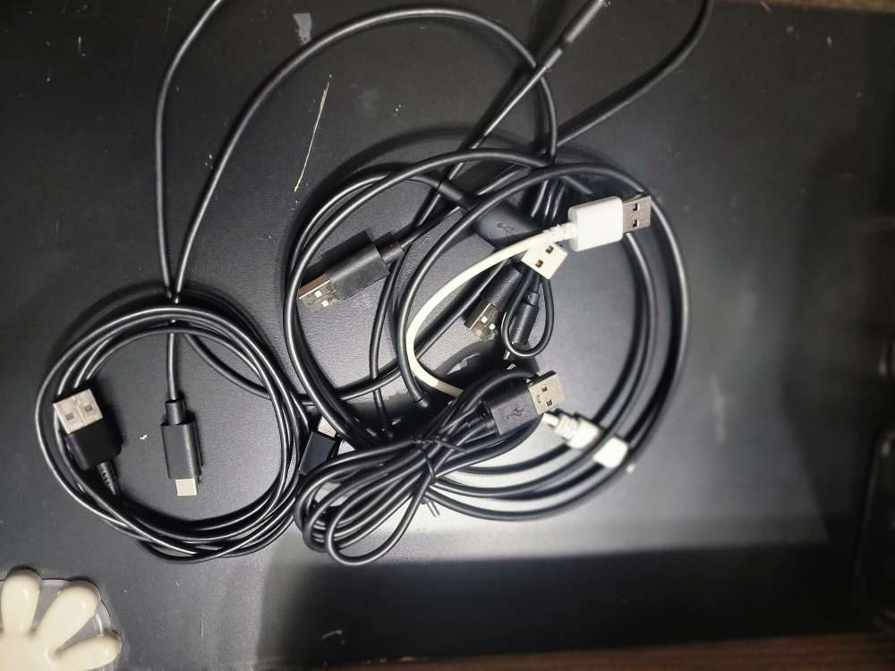 charging cables - photo 3