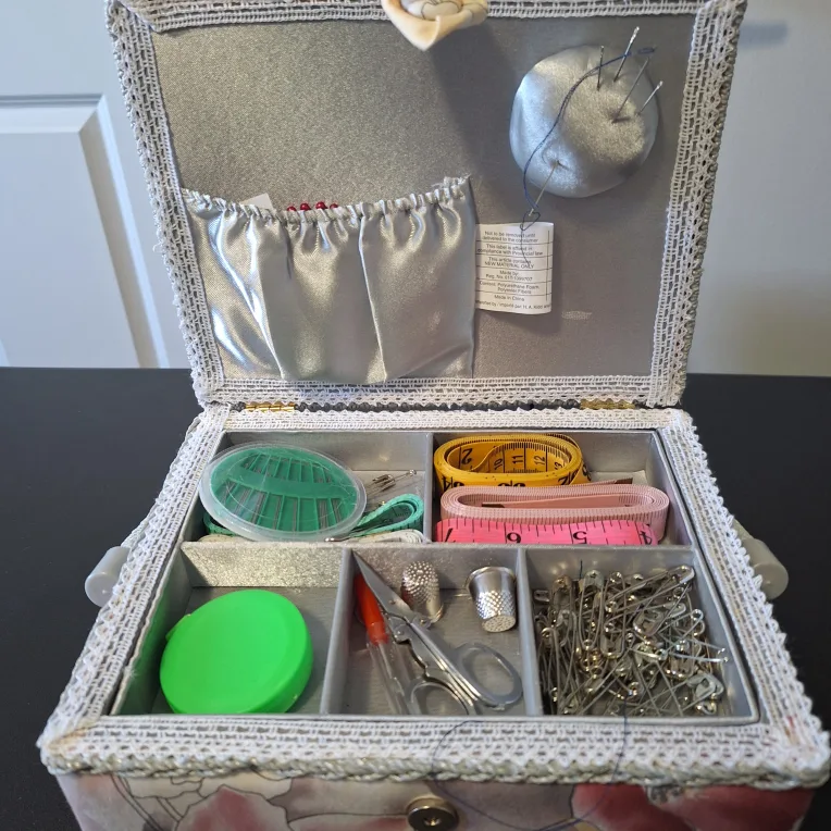 Sewing Kit Basket with Supplies image indicator(2)
