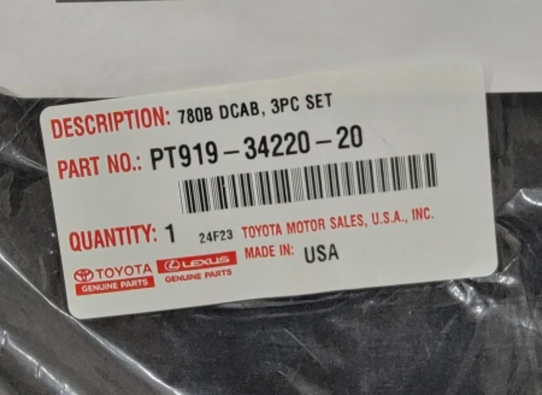 🥳NEW🤩 Toyota Tundra Genuine FLOOR MATS 3 pc. Set image indicator(2)