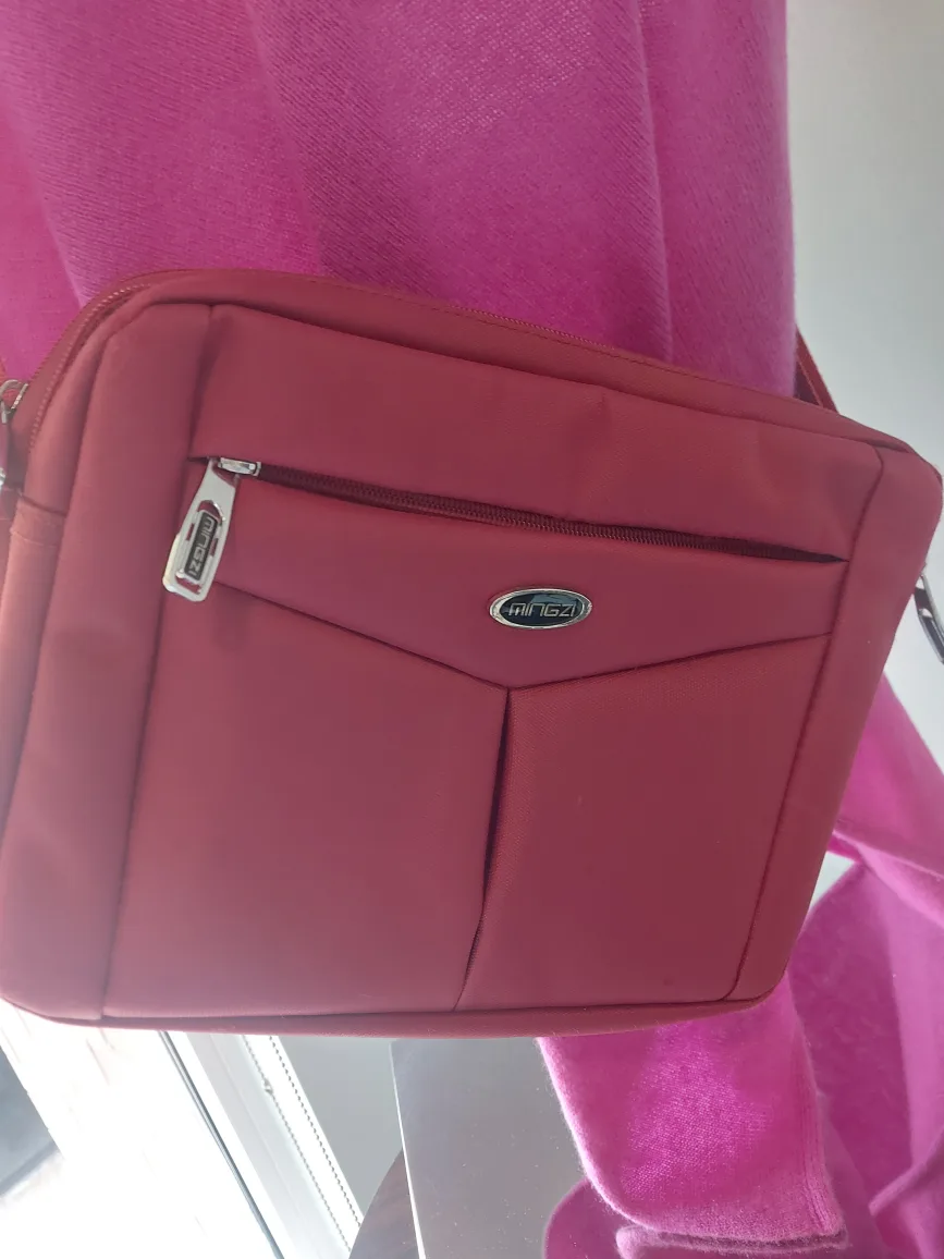 Mingzu Red Crossbody Bag thumbnail