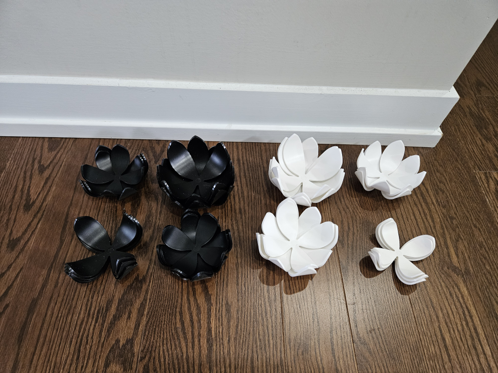 15 black and 13 white Umbra wall flower decor - photo 2