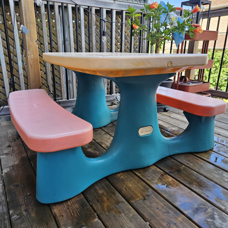 Little Tikes Kids Picnic Table - Turquoise/Peach - photo 2