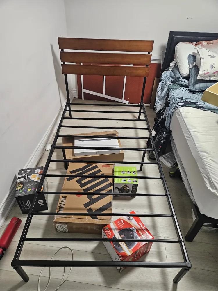 Zinus Figari Twin Bed Frame with Bamboo Headboard image indicator(2)