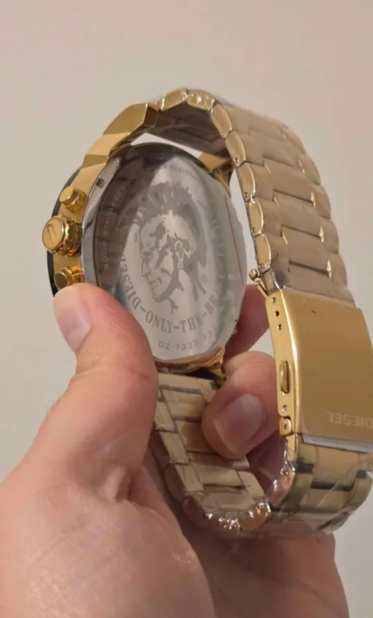 Diesel Gold/Black Watch image indicator(6)