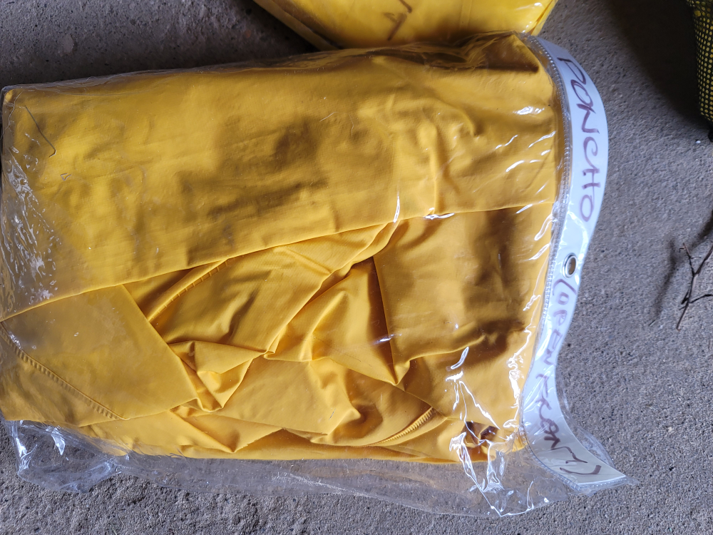 4 Assorted Industrial Rainsuit - photo 4