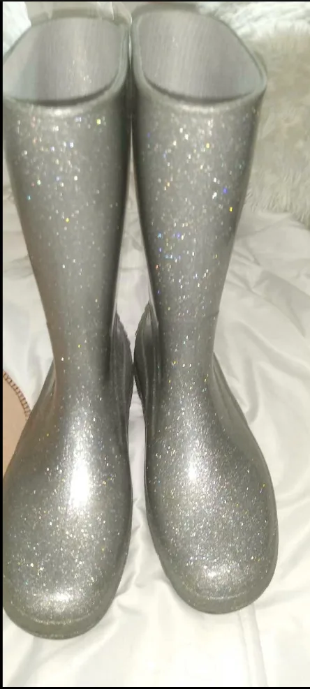 Women's size 7 Rain Boots thumbnail